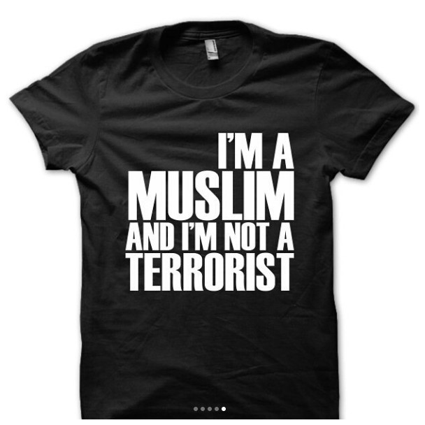 Kaos Tshirt Baju Combed 30S Distro Im Muslim &amp; Im Not A Terrorist