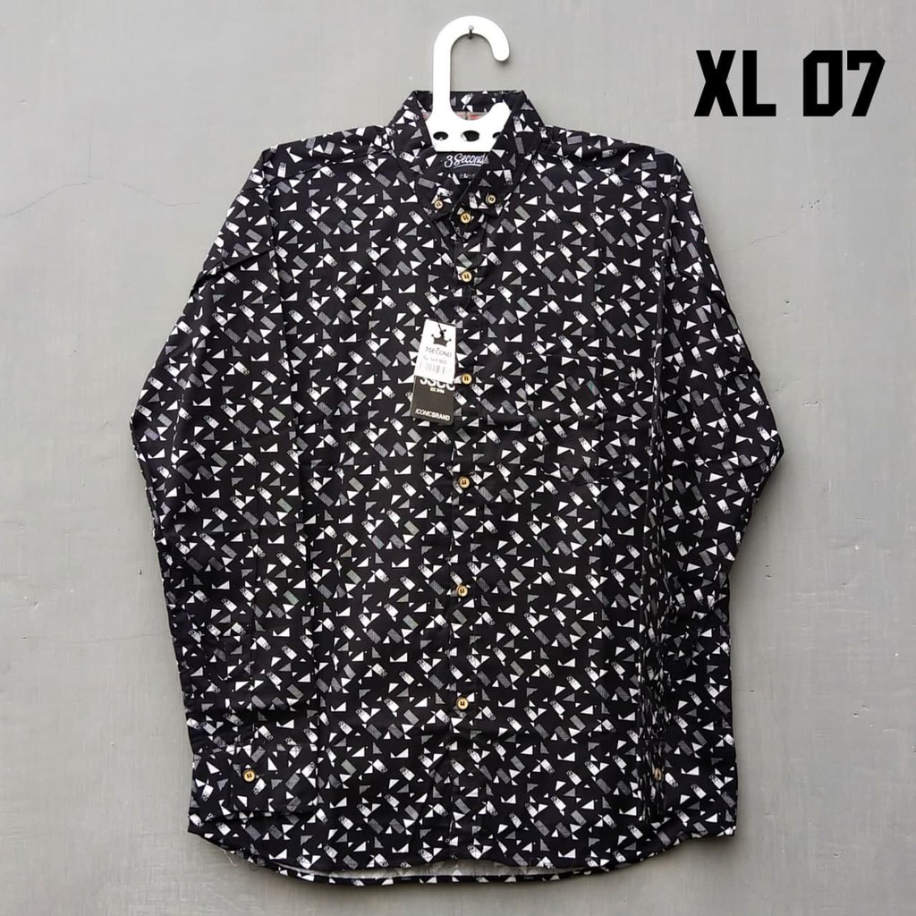 Kemeja pria panjang distro XL / hem bapak panjang / pria polos panjang / lengan panjang pria