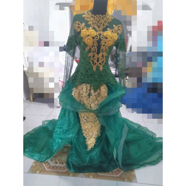 gaun wedding second hijau botol