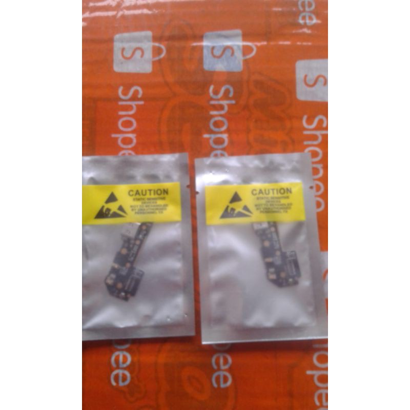 Board charger ui mic moto m xt1662  xt1663