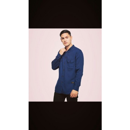 kemeja denim panjang Number Sixty One warna biru model kantong dua