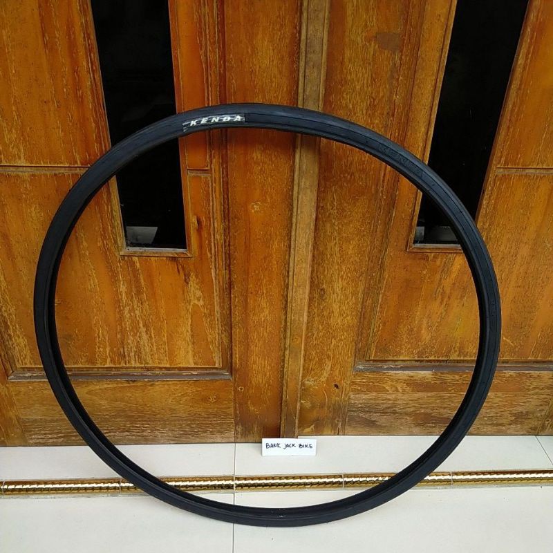 ban luar kenda 700x23c bukan maxxis swallow cst