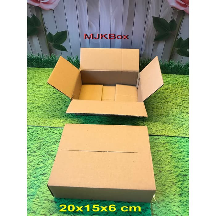 

SALE Kardus karton box Uk. 20x15x6 cm...ST untuk packing minimal beli 20 pcs