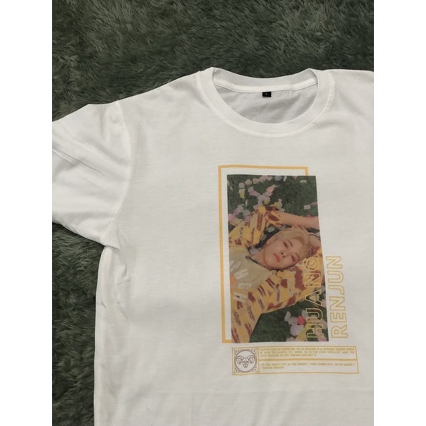 Baju Varian Tulisan dan Bergambar Bio NCT Huang Renjun