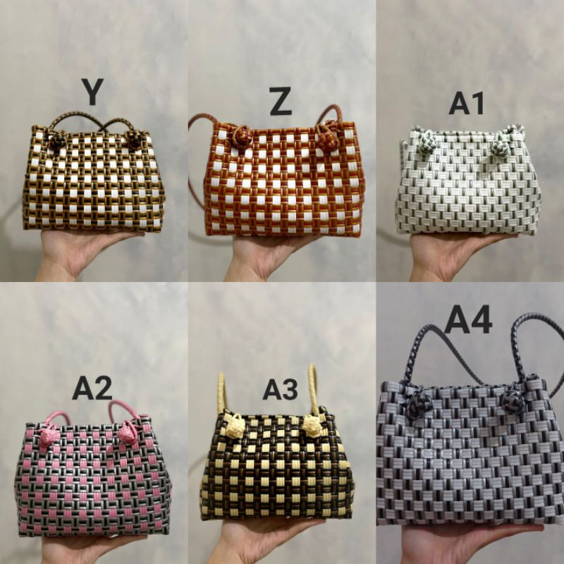 Sling Bag HP Kancing 2 Ukuran 20x10x14cm