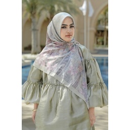 dubai scarf ivory buttonscarves (preloved vvgc/reguler 110cm)