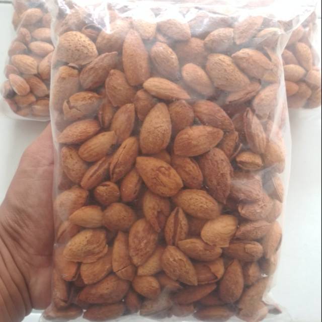 Kacang Almond 1 kg