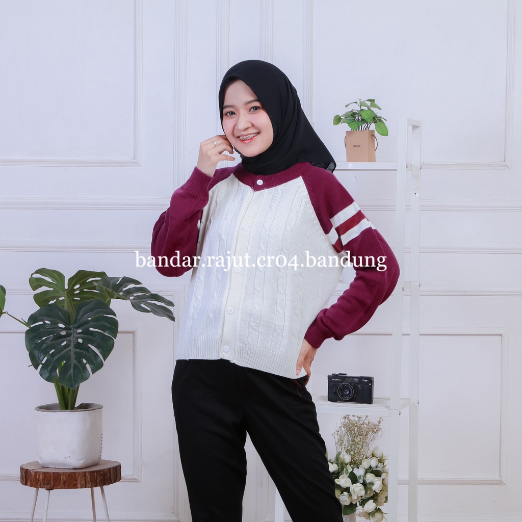 TAKARA KAIRI CARDY BRANDED 7 GATE