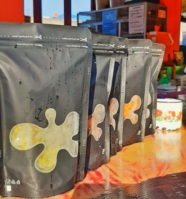 Standing Pouch Window Hitam Doff 250gr (13x20,5cm) Zipper - 100pcs