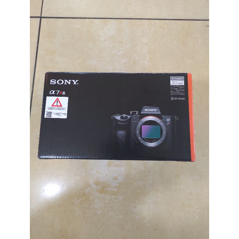 Sony Alpha A7R iii Body Resmi Sony
