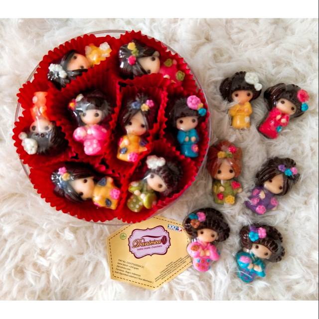 

.CTB Coklat karakter anak perempuan oshin lucu unik enak halal ( DS BGR )