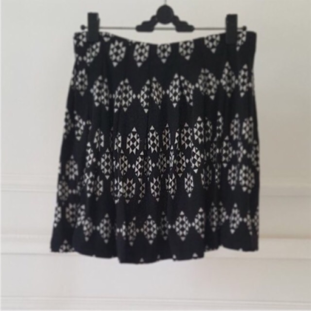 ROK LIPIT / ROK TENIS . ROK PEACH . ROK FLOWER . ROK MOTIF HITAM PUTIH