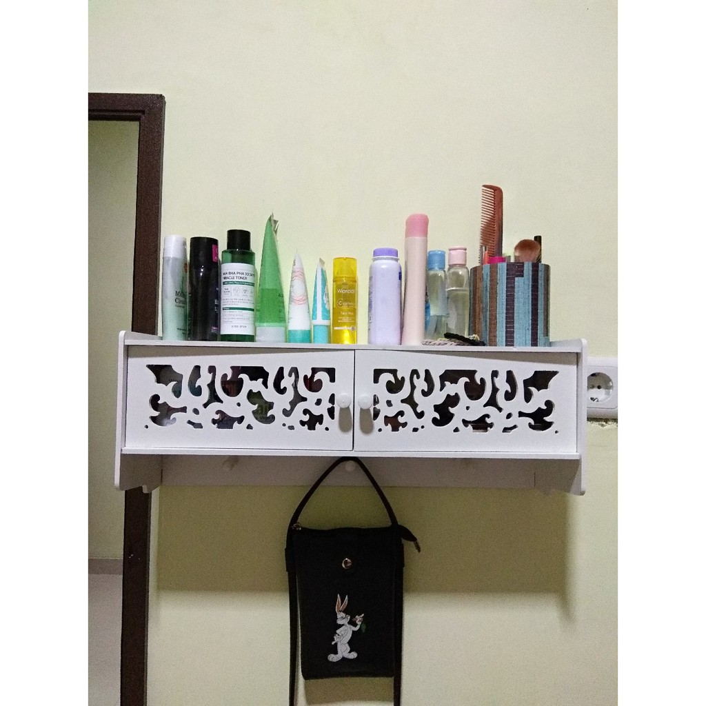 Rak Dinding Kosmetik Handphone Remote Rak Serbaguna