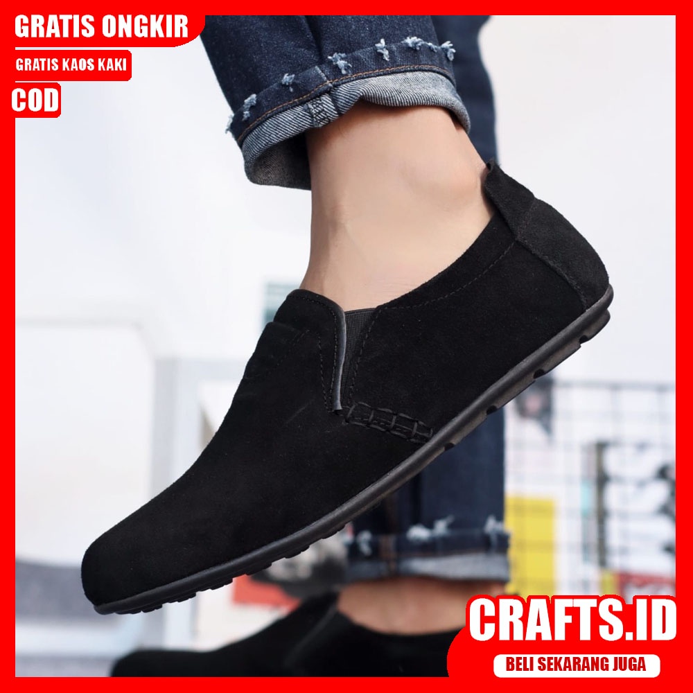 CRAFTS X STONE Sepatu Slip On Pria Kulit Asli Suede Cowok/Cowo Sepatu Casual Pria Antislip Slop Kerja Kantor Kondangan Sepatu Kasual Gaya Santai Kekinian Murah Terlaris Original