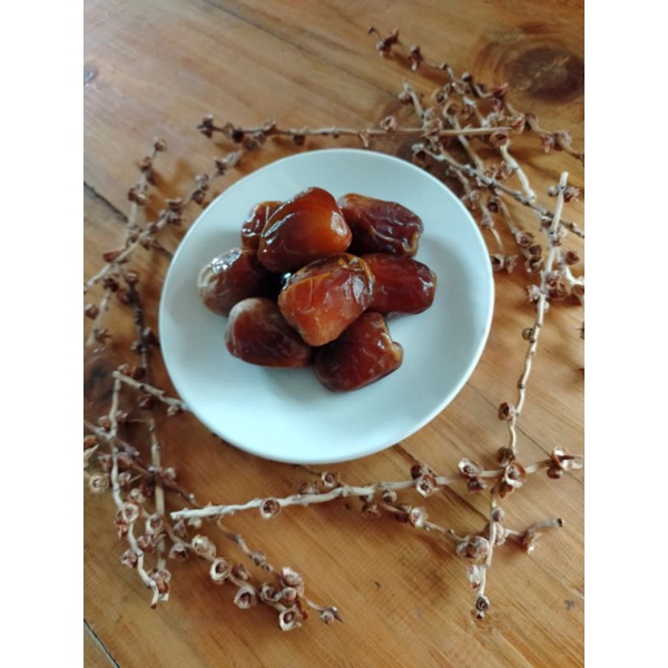 

KURMA SUKARI Grade A REPACK