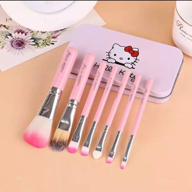 

Brush Helli Kitty