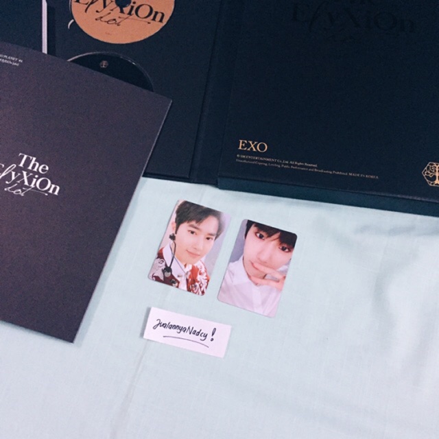 CD Elyxion dot (Baekhyun & Suho photocard)