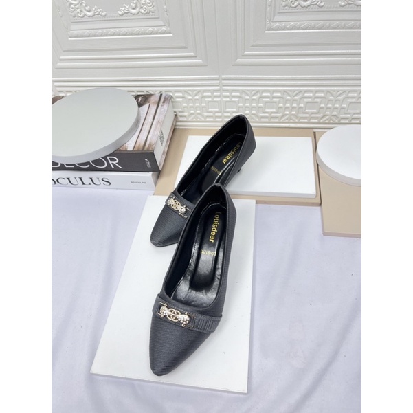 sepatu heel 3cm wanita terbaru kekinian bahan satin LOUISDEAR P80