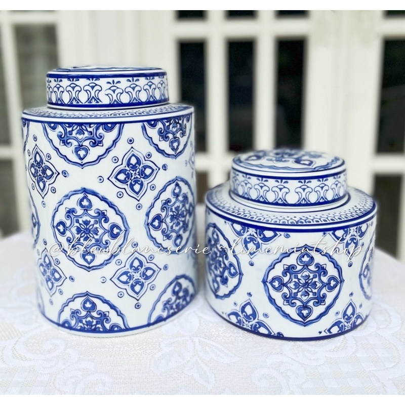Guci / Toples Keramik Biru Putih Dalton