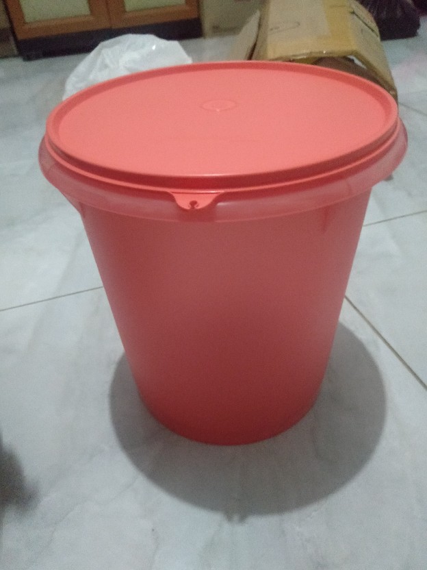 Giant Canister Ukuran 8.4 Liter