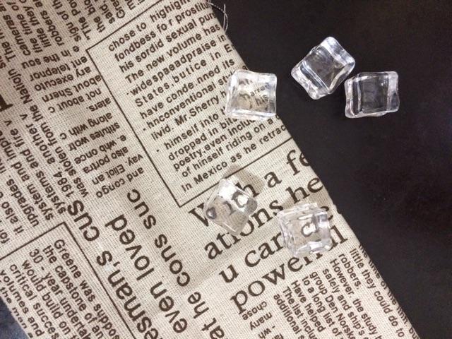 Es Batu Imitasi/es Batu Acrilic/ice Cubes Ukuran 2x2cm (5pcs)