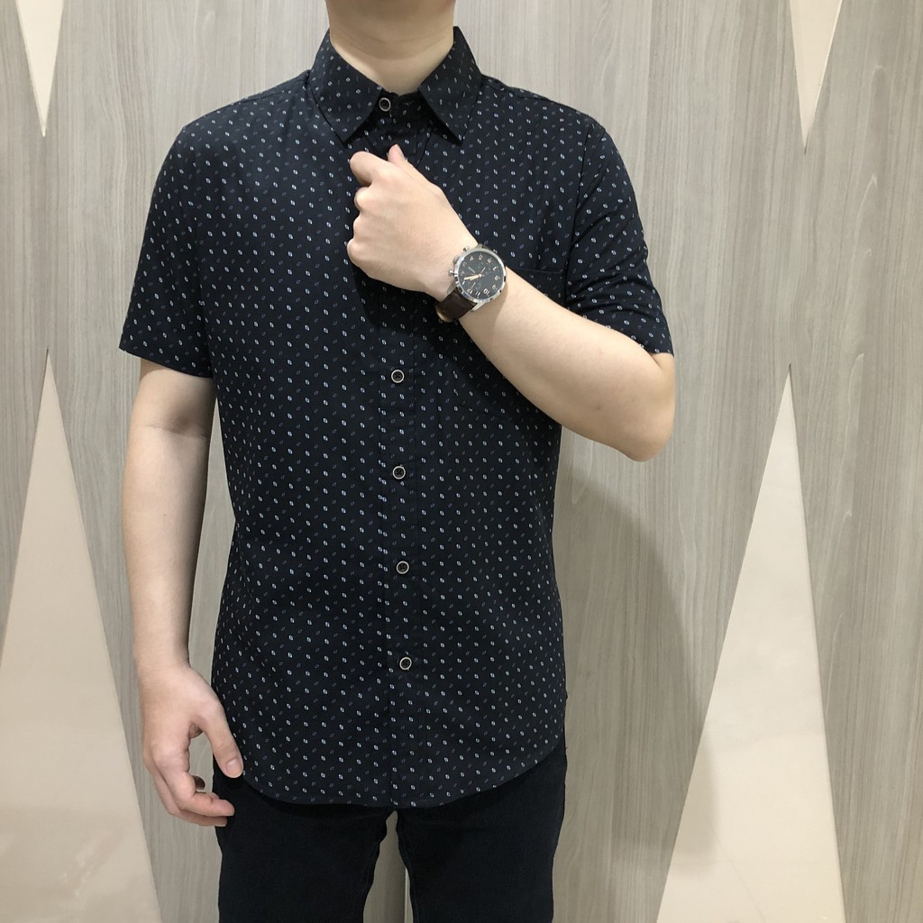 [GRIDLINE - S328 Cube White &amp; Black - S095 Black] Kemeja Pria Katun Lengan Pendek Slimfit Simple Motif M-XXL