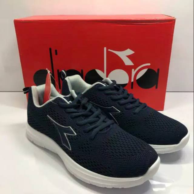 Diadora giare navy
