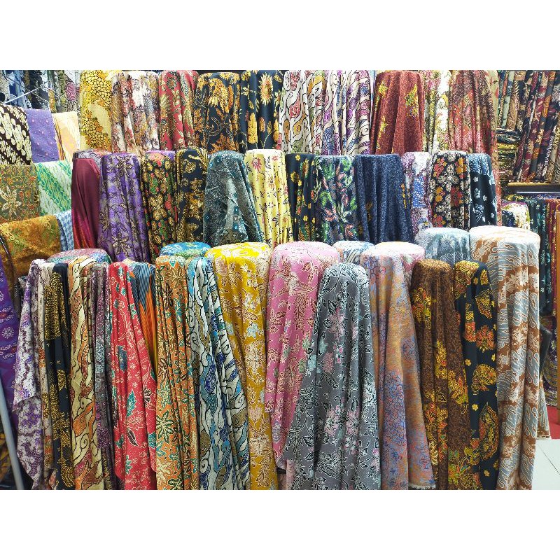 Bahan Batik Silk Mojang Lembut / Kain Batik Mojang Sutra Premium Per 1/2meter = 50 cm = 0,5 m