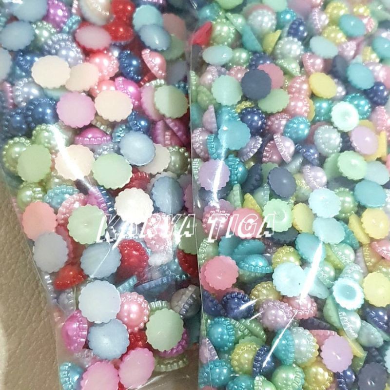 Mutiara Setengah / Mote Sebelah Motif Bunga - Warna (450 gram)