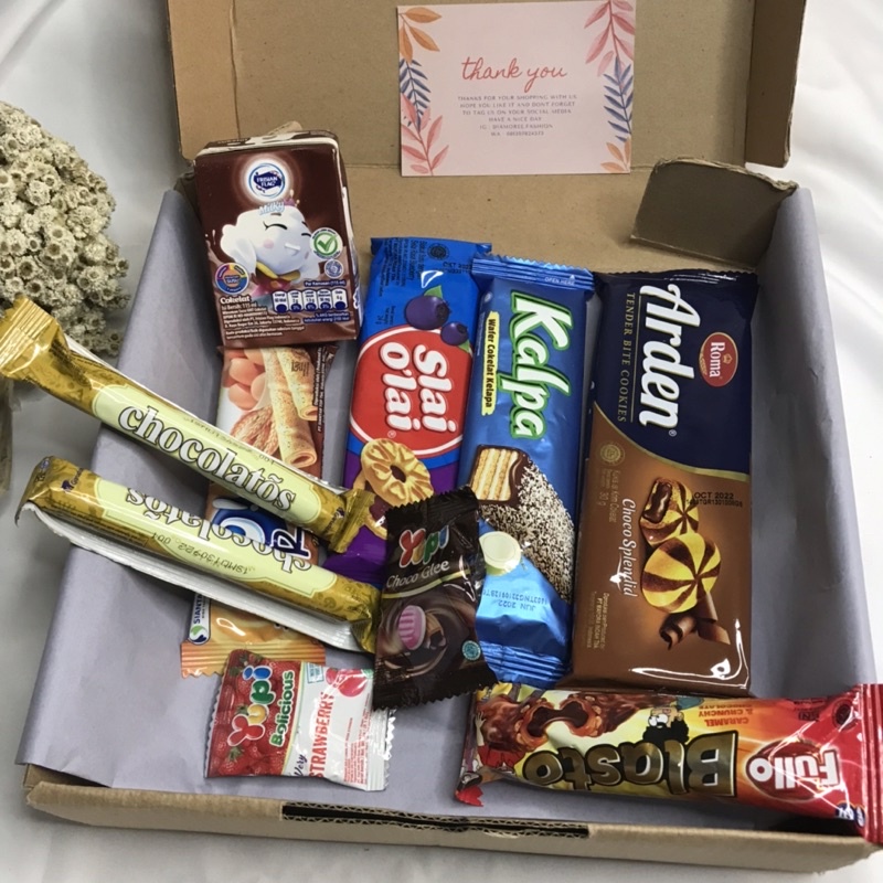 

HAMPERS SNACK BOX