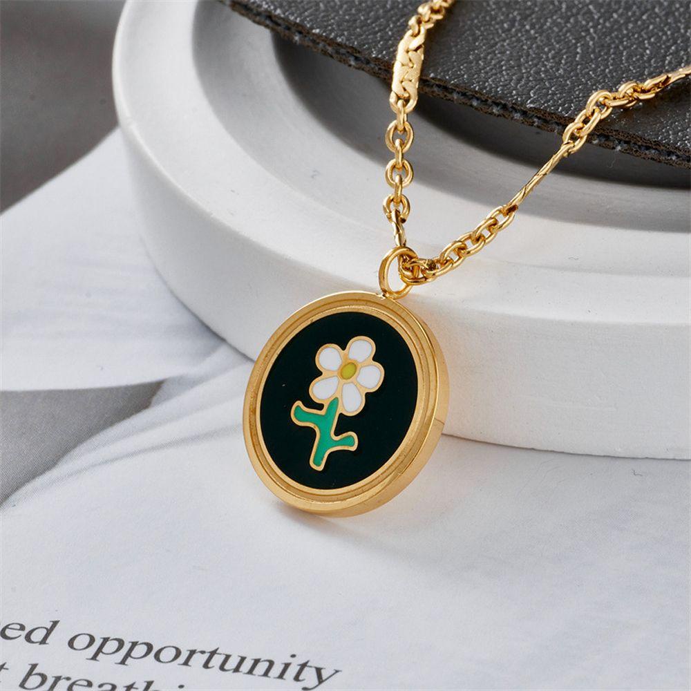 Augustina Wanita Kalung Pesona Vintage Enamel Daisy Lapis Emas Titanium Steel Gadis Aksesori
