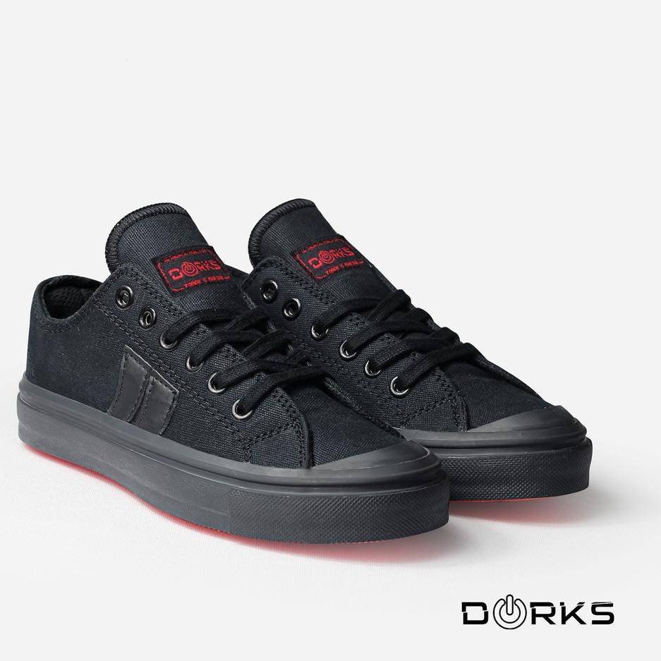 KWG.928191 ‣ DORKS - Classic Low Full Black | Sepatu Original | Sepatu Pria | Sepatu Sekolah | Sepat