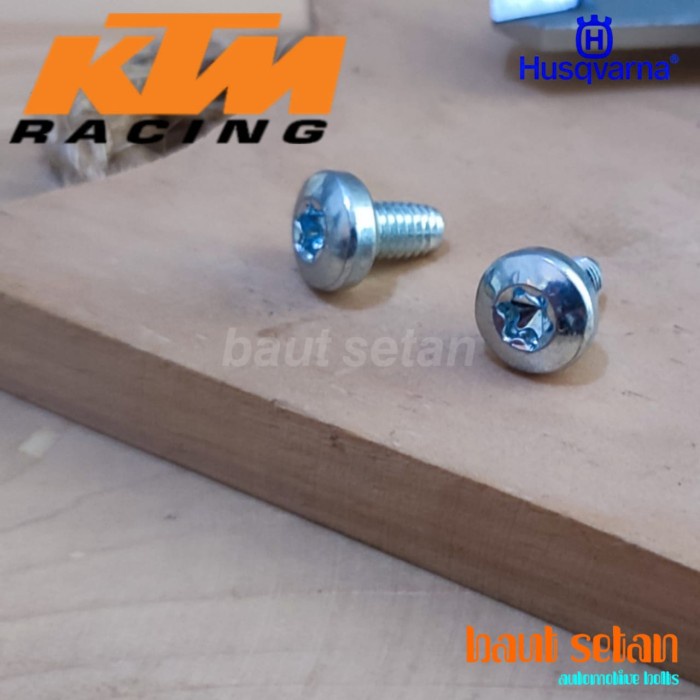 Baut Cover Knalpot Yamaha Aerox/ Baut Cover Knlapot Aerox