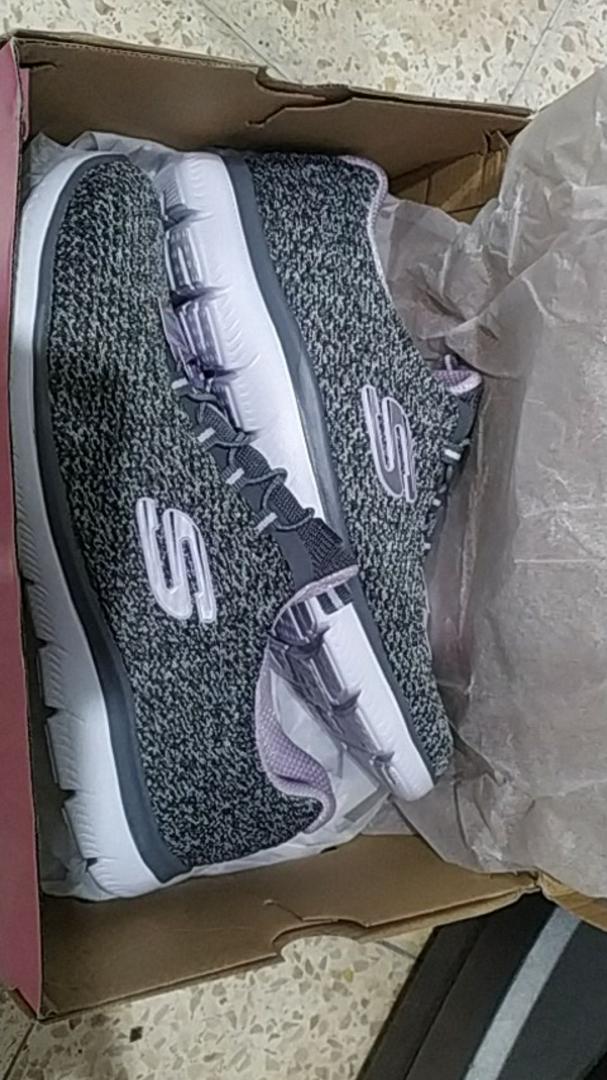 Sepatu Skechers