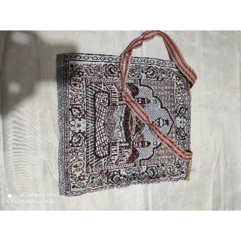 sejadah traveling sejadah motif kabah +tas sale varian warna ukuran besar 70x110