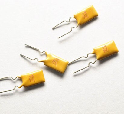 (Ready Stock) 20PCS/LOT RUEF110 30V 1.1A PTC resettable fuse UF110