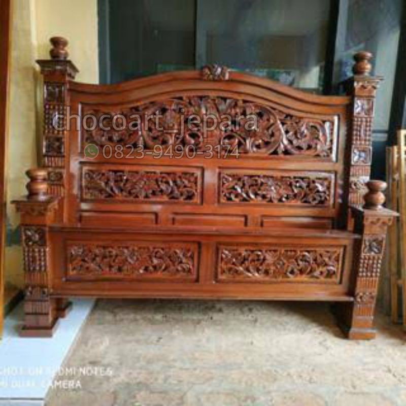 dipan jati / dipan ukir / dipan.divan ukir rahwana kayu jati jepara / dipan jepara / dipan cantik