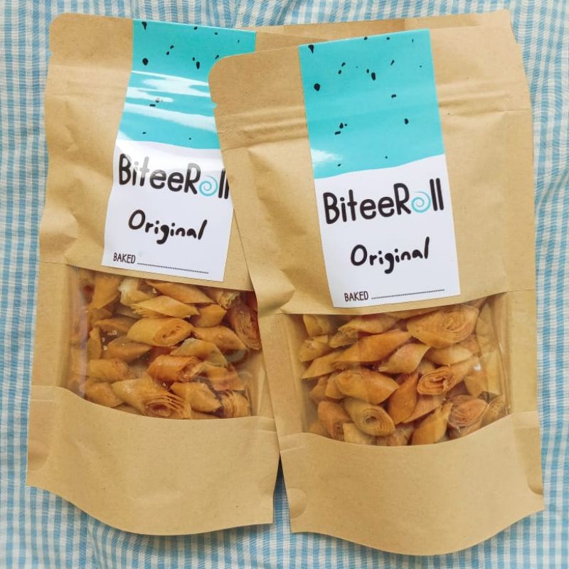 

BiteeRoll (Spicy : pedas-asin | Original : asin-gurih) cemilan snack