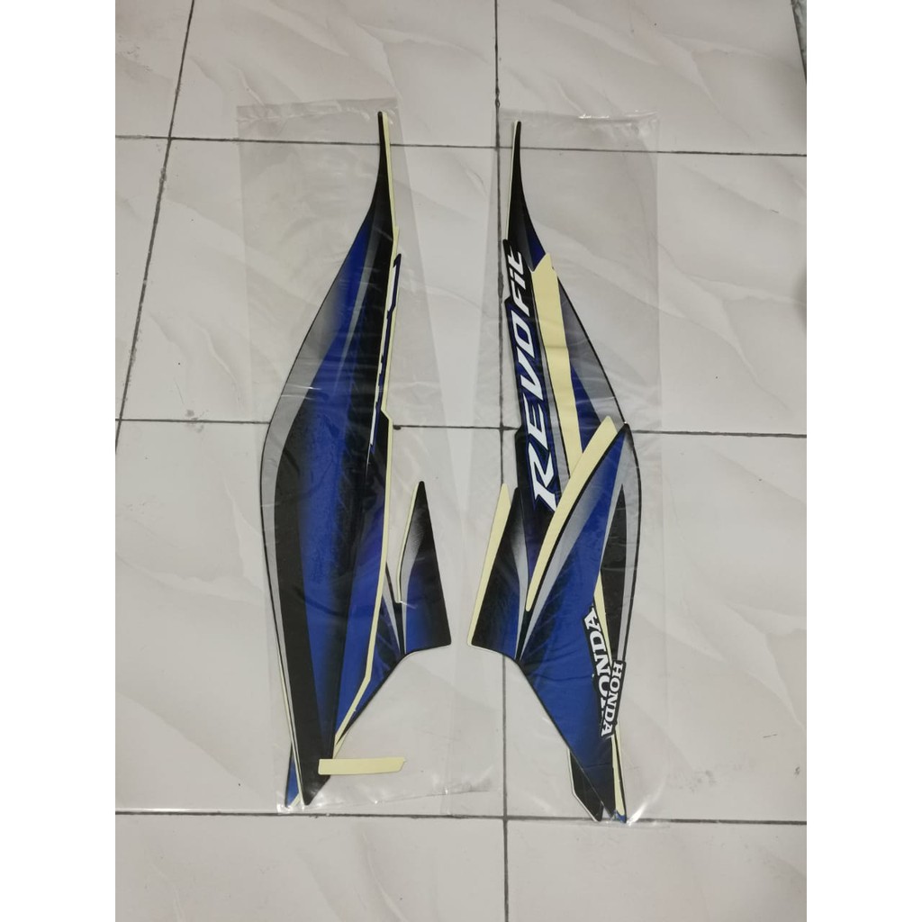 Stiker Bodi Lis Body Striping Revo Fit 2011 Hitam Biru