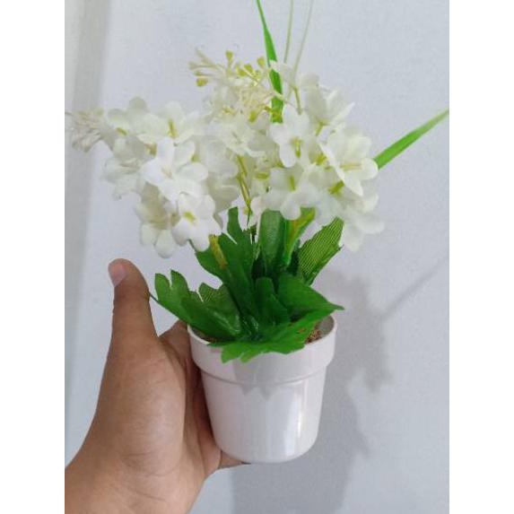 Import Ori Buket Bunga Plastik Vas Pot Bunga Palsu Bunga Hias Dekorasi Rumah Rumput Sintetis Daun Shopee Indonesia