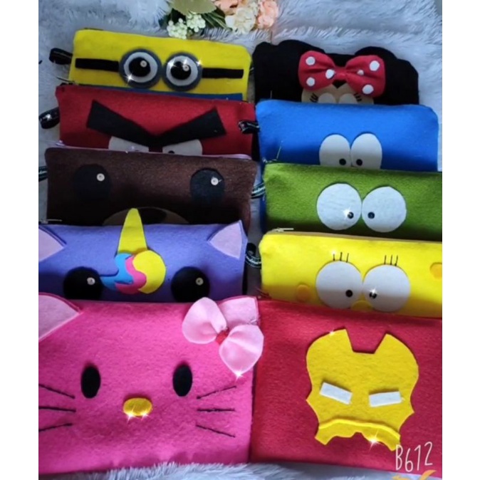 POUCH KARAKTER FREE UKIR NAMA/ TEMPAT PENSIL/ TEMPAT MAKE UP / DOMPET KARAKTER UNIK FLANEL