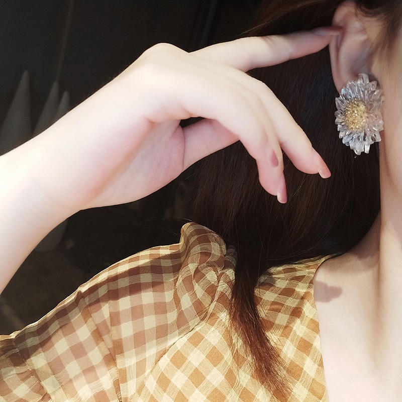 [Bayar di tempat] Korean S925 Sweet Cute Girl Daisy Flower Stud Earring-2