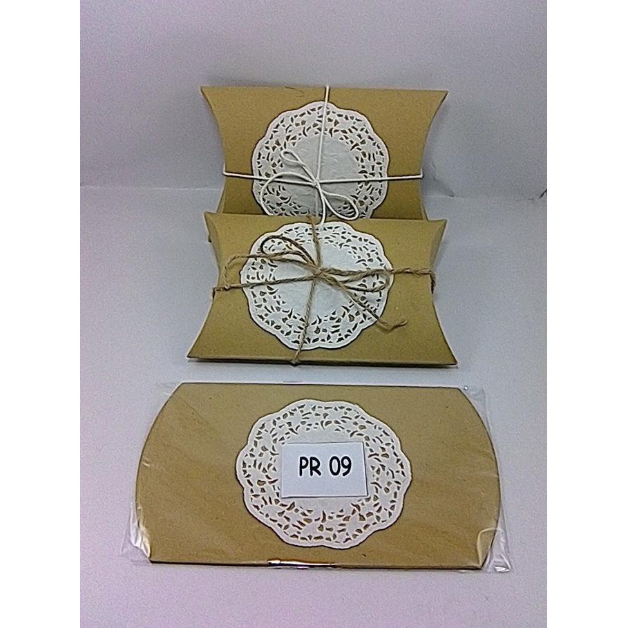 

Promo PAKET COMBO PILLOW BOX BAHAN SOFTBOARD, 20 X 14 X 4 Cm,CD :PR 09 Terlaris