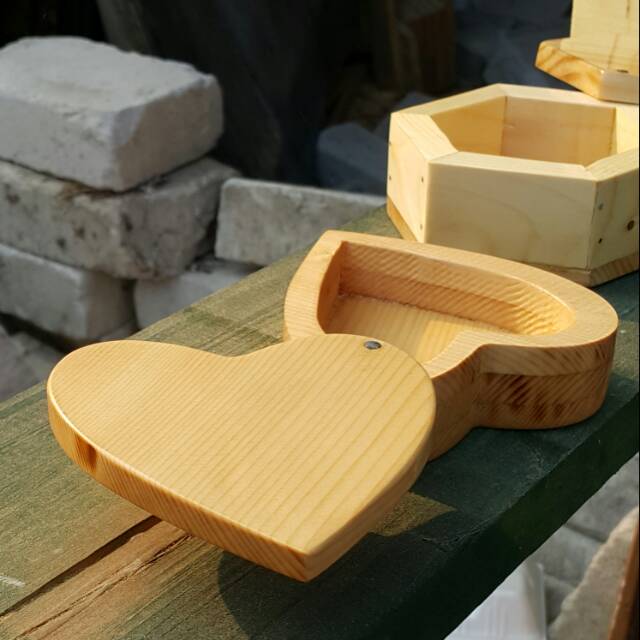 Kotak Cincin Kayu Jati Belanda