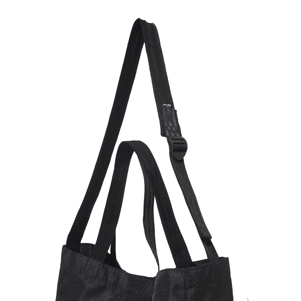 CUTS TOTEBAG BLACK