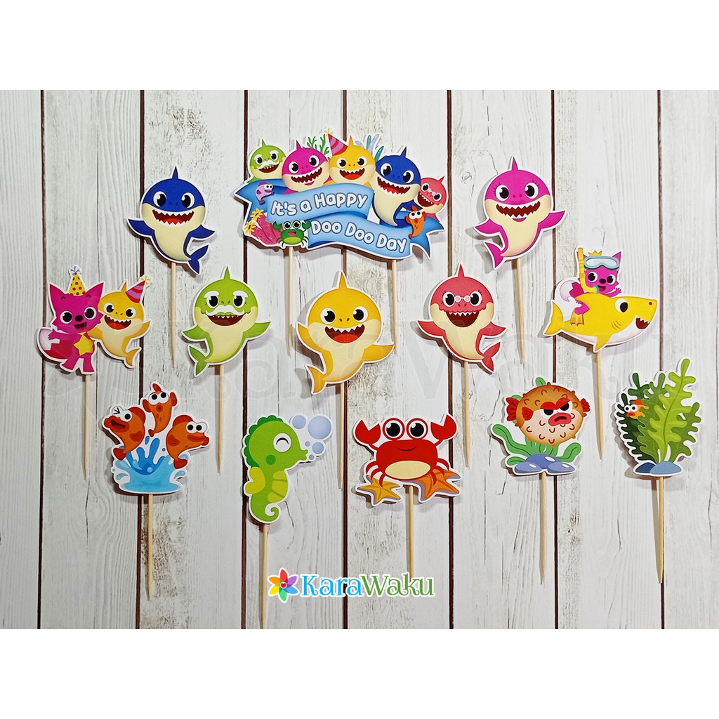 

Shark Family Birthday Cake Topper / Hiasan Dekorasi Tusukan Kue Cupcake Pudding Ultah Babe of Shark, Mommy Daddy Grandpa Grandma