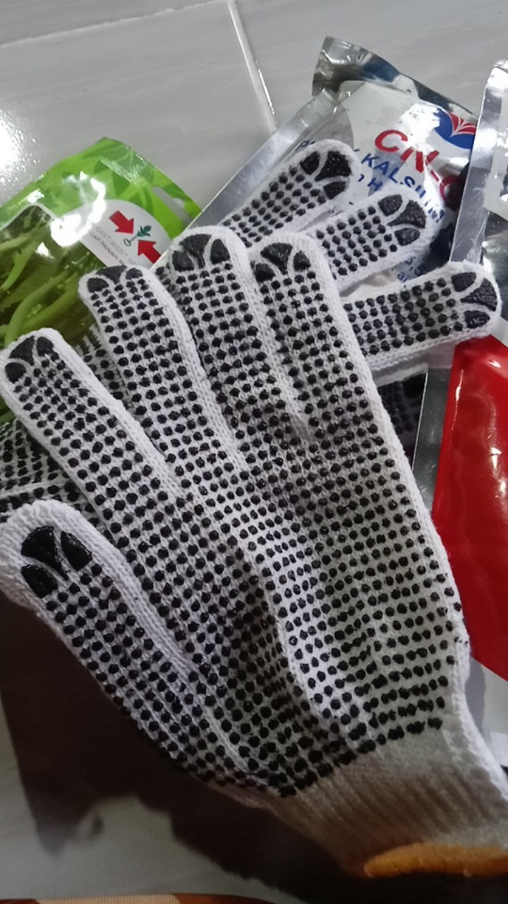 Sarung Tangan Bintik Polkadot Serbaguna Sepasang (kiri Dan Kanan)