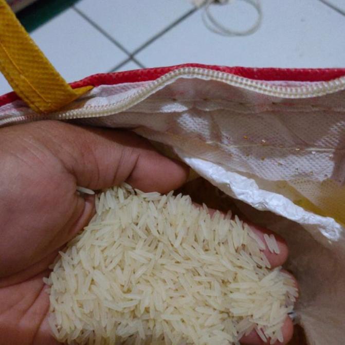 

Beras Basmati Punjab 5 Kg / Basmati Rice Punjab (Golden Rice Creamy)