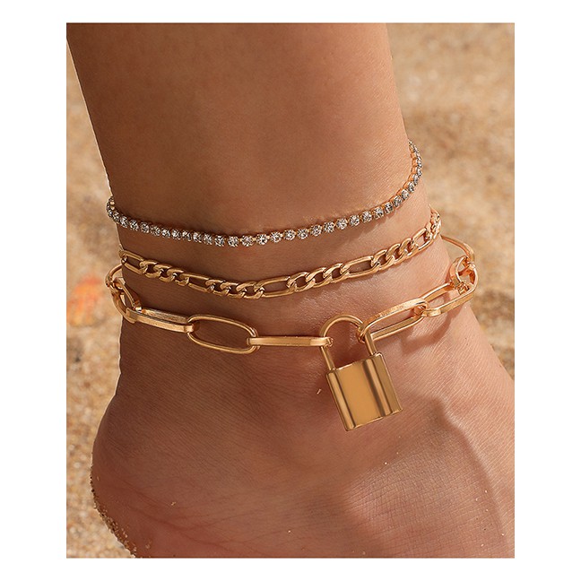 LRC Gelang Kaki Fashion Gold Color Diamond Lock Shaped Alloy Pendant Anklet Set P14802