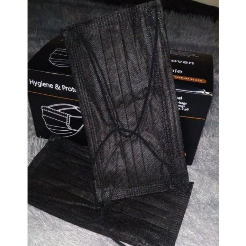 MASKER HITAM HIJAB